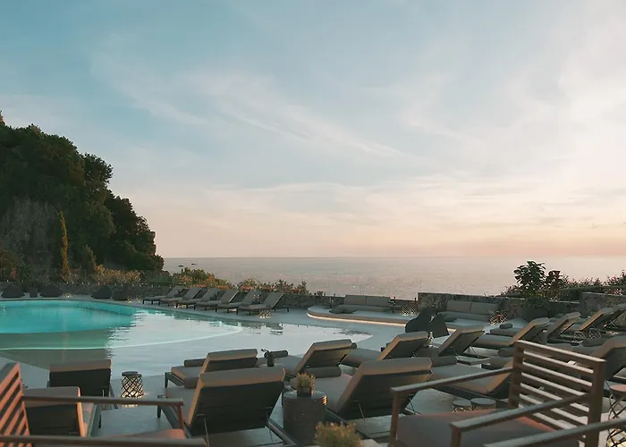 Ella Alkyna - Adults Only آغيوس غوذيوس